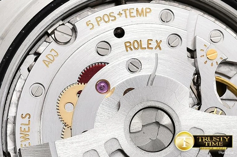 0105 R2DJ0200H – DJ2 41mm EyeCatching 615